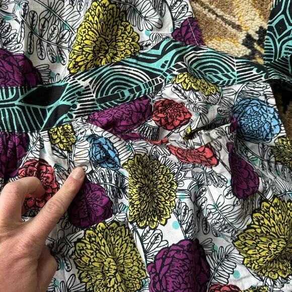 Anthropologie floral apron - Picture 3 of 5